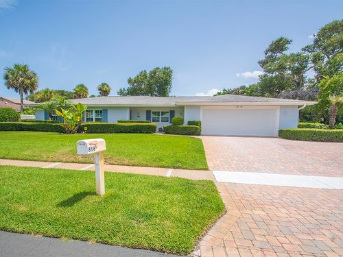 816 Acacia Rd, Vero Beach, FL, 32963-1603 | Card Image