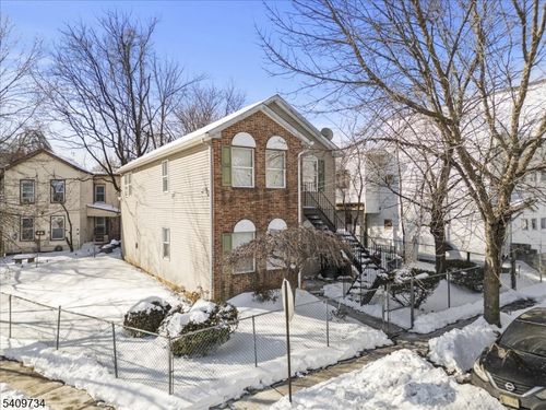 17 Holsman St, Paterson, NJ, 07522-1714 | Card Image