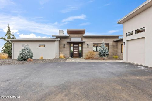 13990 Marble Rd, Yakima, WA, 98908-9364 | Card Image