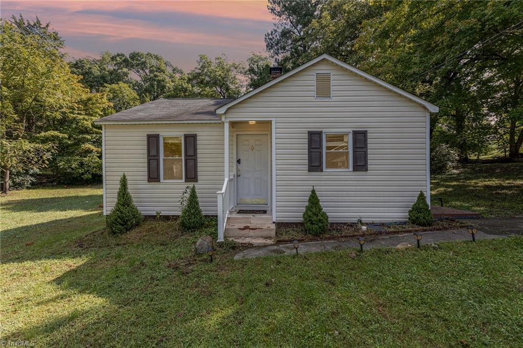 White St, Thomasville, NC 27360