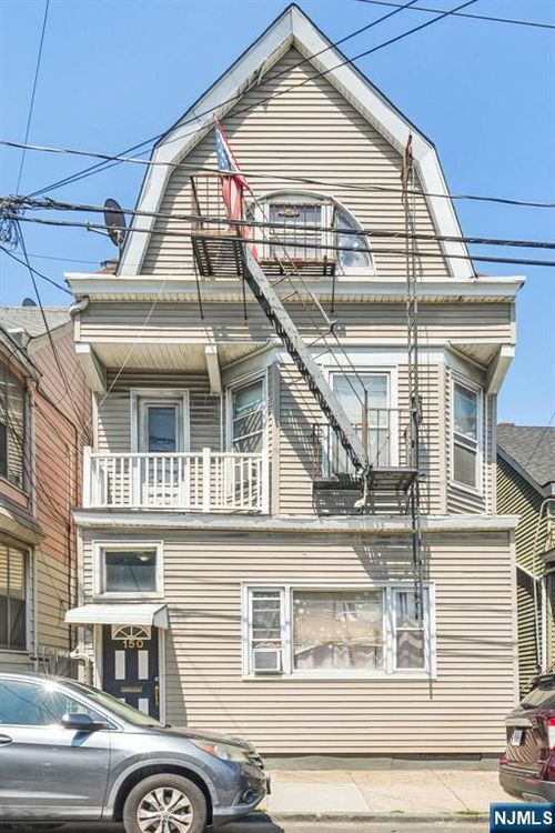 150 Martin St, Paterson, NJ, 07501-3621 | Card Image