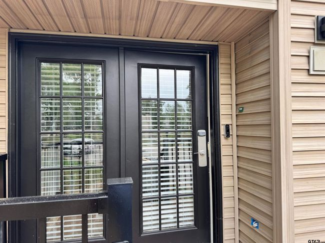 16990 Cr 1261   101, Townhouse with 2 bedrooms, 2 bathrooms and null parking in Flint TX | Image 4