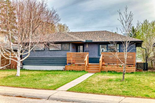 52 Kentish Dr Sw, Calgary, AB, T2V2L3 | Card Image