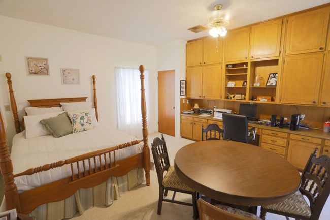 1000 S Harrison St, House other with 4 bedrooms, 4 bathrooms and null parking in McGregor TX | Image 12