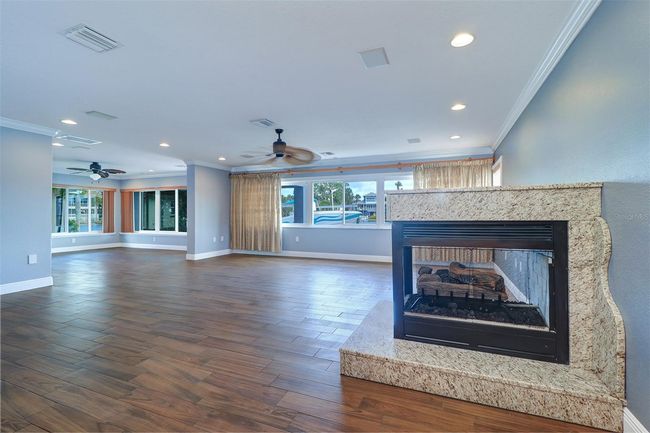 5449 Manatee Point Dr, House other with 3 bedrooms, 3 bathrooms and null parking in NEW PORT RICHEY FL | Image 7