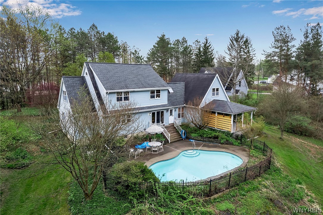 Four Rod Rd, East Aurora, NY 14052