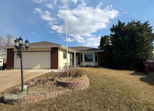 1621 4 Ave, Wainwright, AB, T9W1J3 | Card Image