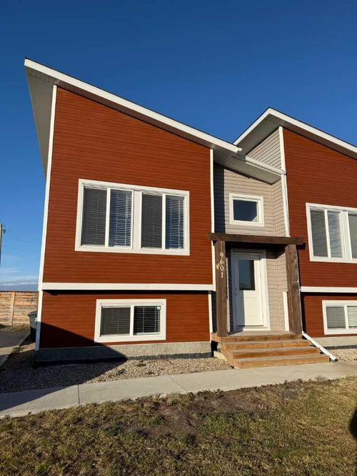 c-9601 114 Ave, Clairmont, AB, T8X0W7 | Card Image
