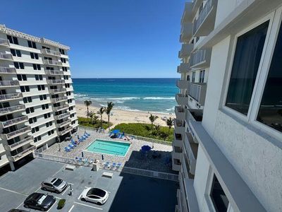 706 - 3301 S Ocean Boulevard, Condo with 2 bedrooms, 2 bathrooms and null parking in Highland Beach FL | Image 2