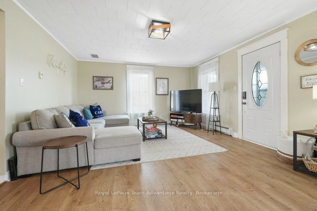 3 Gibson St, House other with 3 bedrooms, 1 bathrooms and 2 parking in Parry Sound ON | Image 16