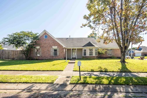 3510 Ripplechase Dr, Bartlett, TN, 38133-2604 | Card Image