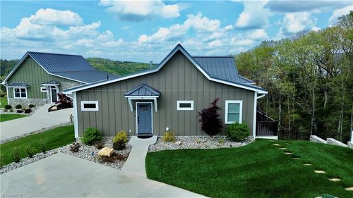 70 Paynes Court, Roaring Gap, NC, 28668 | Card Image