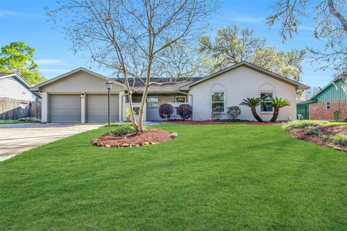 15335 Wandering Trl, Friendswood, TX, 77546-3024 | Card Image