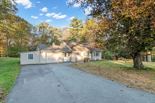 118 Colburn Rd, Stafford Springs, CT, 06076-3410 | Card Image