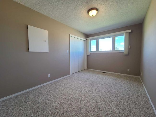 143 3 Avenue Se, Home with 3 bedrooms, 1 bathrooms and 5 parking in Falher AB | Image 27