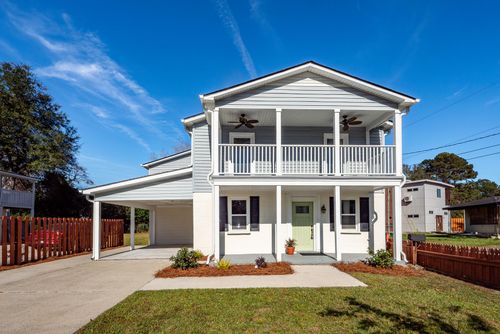 822 5th Ave, Charleston, SC, 29407-6173 | Card Image