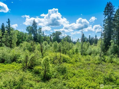 33805 Ne Lake Joy Rd, Carnation, WA, 98014-7123 | Card Image