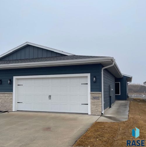 3602 S Heather Ave Avenue, Sioux Falls, SD, 57106 | Card Image