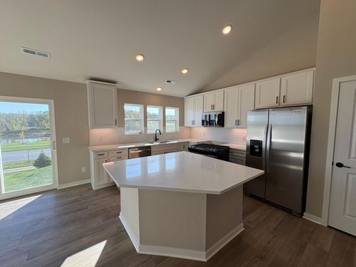 8827 63rd St S, Cottage Grove, MN, 55016 | Card Image