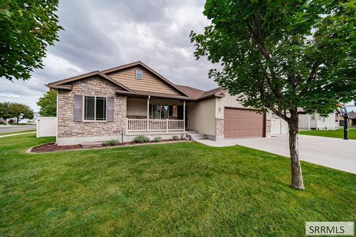 341 Oaktrail Dr, Rexburg, ID, 83440-2575 | Card Image