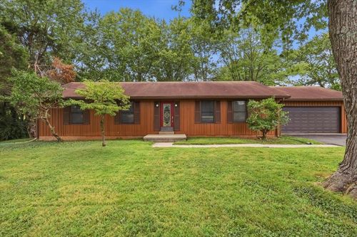 3215 Smallhouse Rd, Bowling Green, KY, 42104-4605 | Card Image