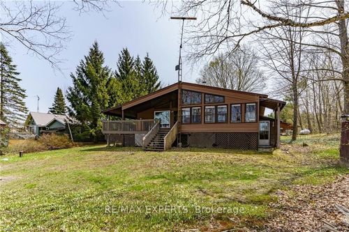 86 Stoney Rd, Mckellar, ON, P2A0B5 | Card Image