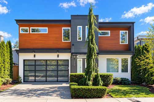 13768 Wayne Pl N, Seattle, WA, 98133-7178 | Card Image