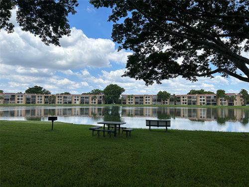 211-6123 Coral Lake Dr, Margate, FL, 33063-5857 | Card Image