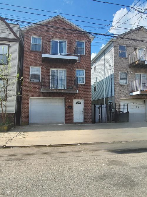 17 Grant Ave, JC, Greenville, NJ, 07305 | Card Image
