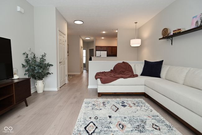 1053 Reserve Way, Condo with 2 bedrooms, 1 bathrooms and null parking in Indianapolis IN | Image 7