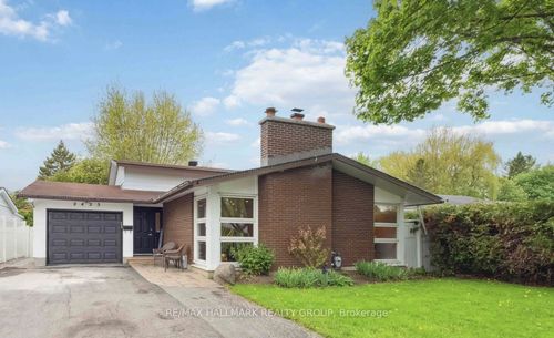 2425 Ogilvie Rd, Gloucester, ON, K1J7N3 | Card Image