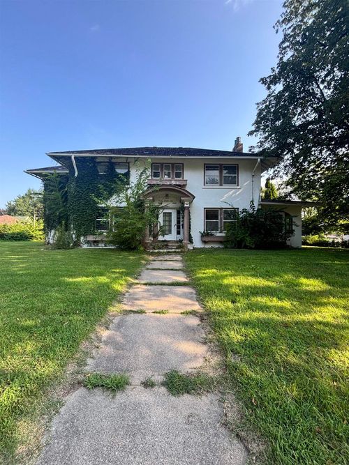 253 Prospect Ave, Waterloo, IA, 50703-4243 | Card Image