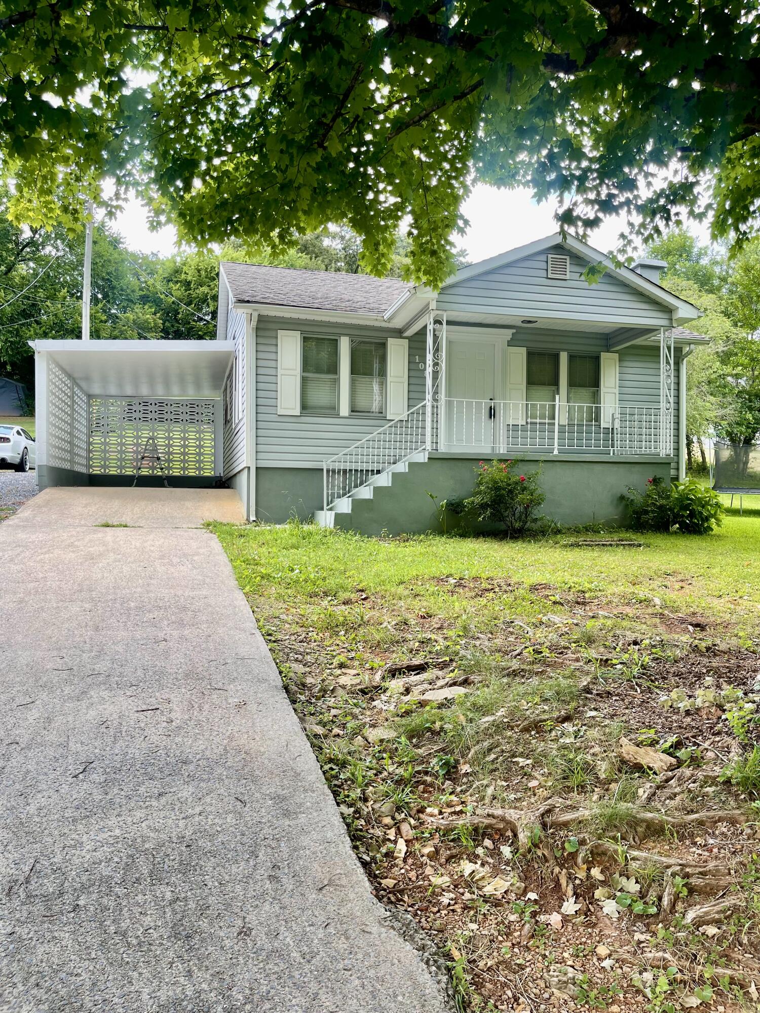Alford St, Athens, TN 37303
