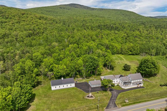 959 Presidential Hwy, House other with 8 bedrooms, 8 bathrooms and null parking in Jefferson NH | Image 6