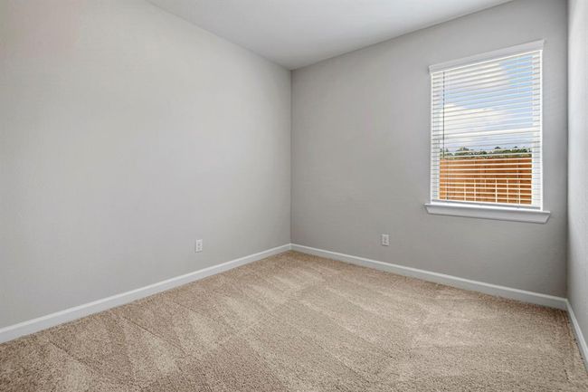 15683 Honey Cove Dr, House other with 4 bedrooms, 2 bathrooms and 2 parking in Conroe TX | Image 14