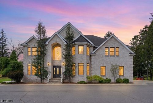 10 Old Forge Rd, Green Twp, NJ, 07821-2335 | Card Image