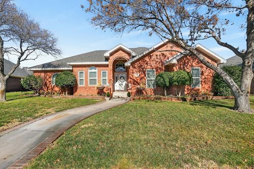 58 Emerald Forest Dr, Odessa, TX, 79762-8420 | Card Image