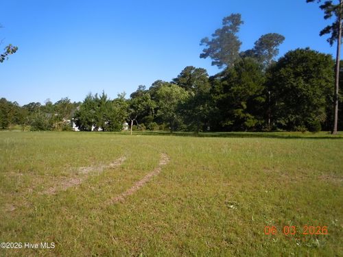24 Willow Dr, Tabor City, NC, 28463-2217 | Card Image