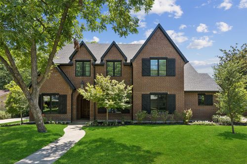 3016 Selma Ln, Farmers Branch, TX, 75234-6433 | Card Image