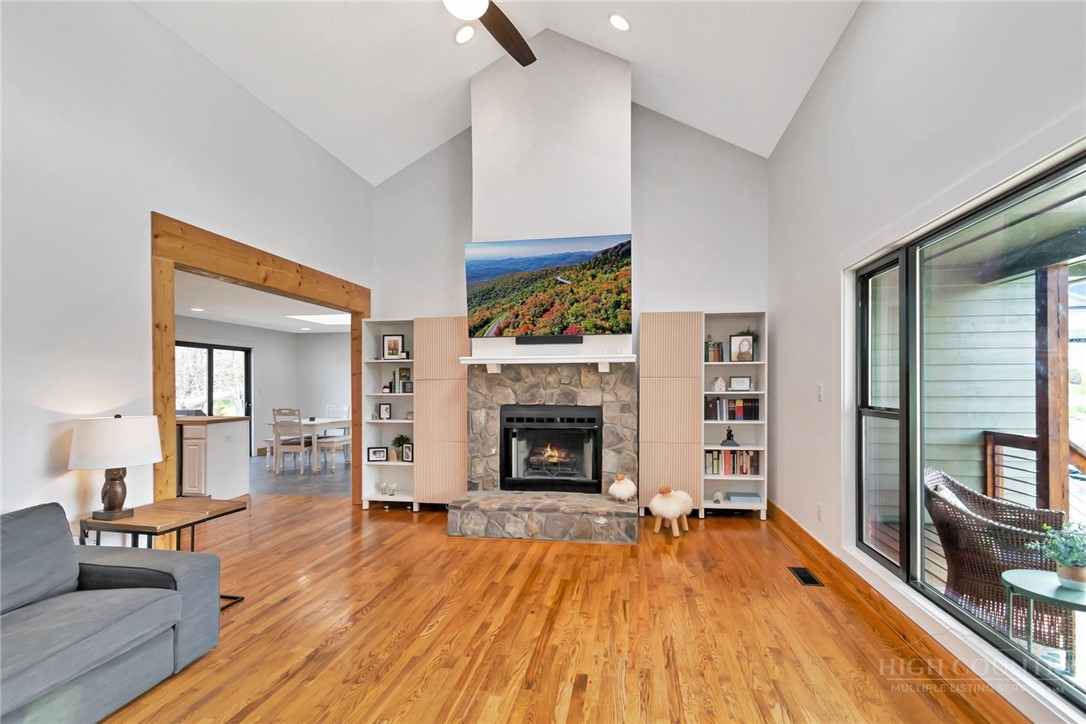 Residential in Seven Devils 4