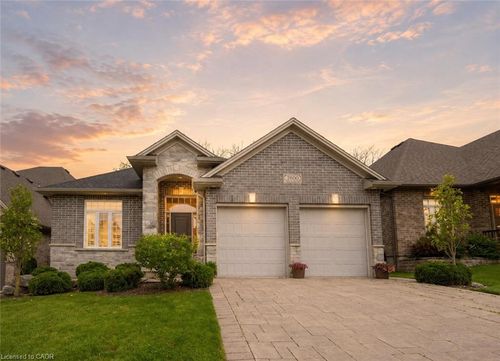 2800 Sheffield Pl, London, ON, N6M0E5 | Card Image
