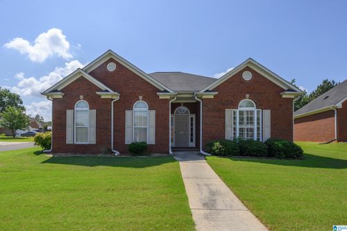 225 Ashford Dr, GARDENDALE, AL, 35071-4660 | Card Image