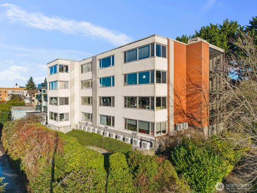 apt-302-2703 Boylston Ave E, Seattle, WA, 98102-3129 | Card Image