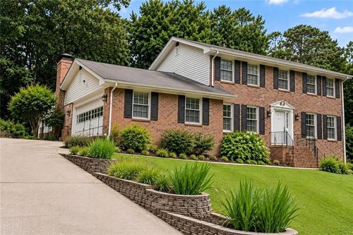 1683 Oak Ridge Cir Sw, Stone Mountain, GA, 30087-3255 | Card Image