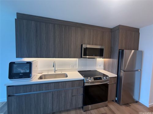 2009-1515 Liona St, Honolulu, HI, 96814-2442 | Card Image
