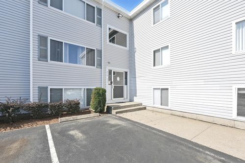 apt-2-219 Glasgow St, Fall River, MA, 02721-5033 | Card Image