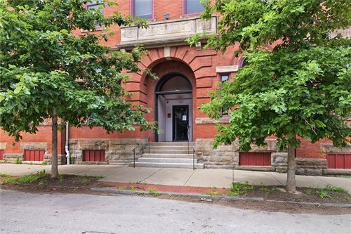 2f-130 S 22nd St, Pittsburgh, PA, 15203-2039 | Card Image