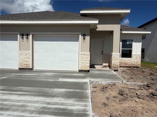 1014 Escondido Ln E, Harlingen, TX, 78550-0049 | Card Image