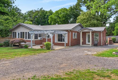 28 Hayes St, Clarksville, TN, 37040-7516 | Card Image
