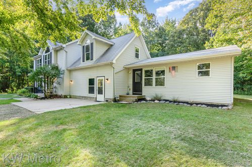 4262 W Fike Rd, Coleman, MI, 48618-9539 | Card Image